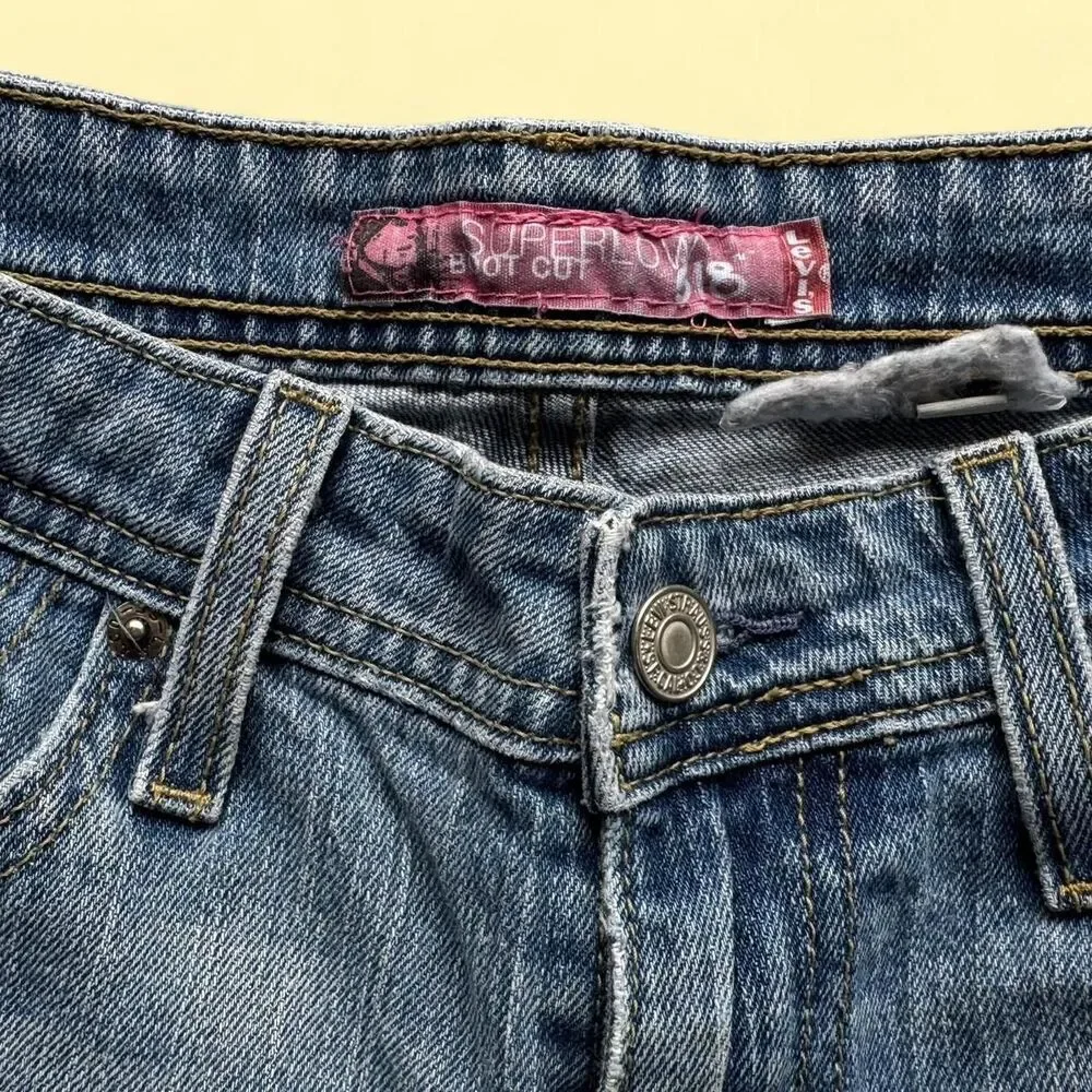 Levis minimal back